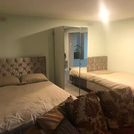 Treetops Flat4 Hall B28 Daire Birmingham